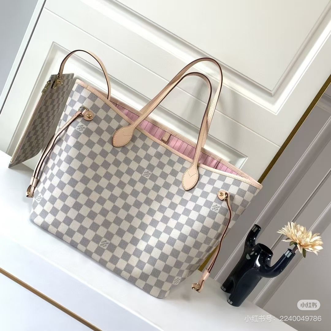 Louis Vuitton Bags | Timeless Luxury & Iconic Style (Master copy)