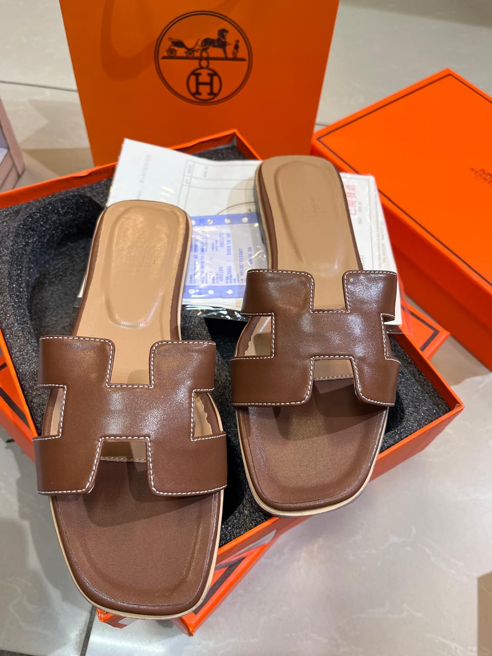 HERMES Luxury Comfort Slide Sandals – Premium Leather | 17 Color Options
