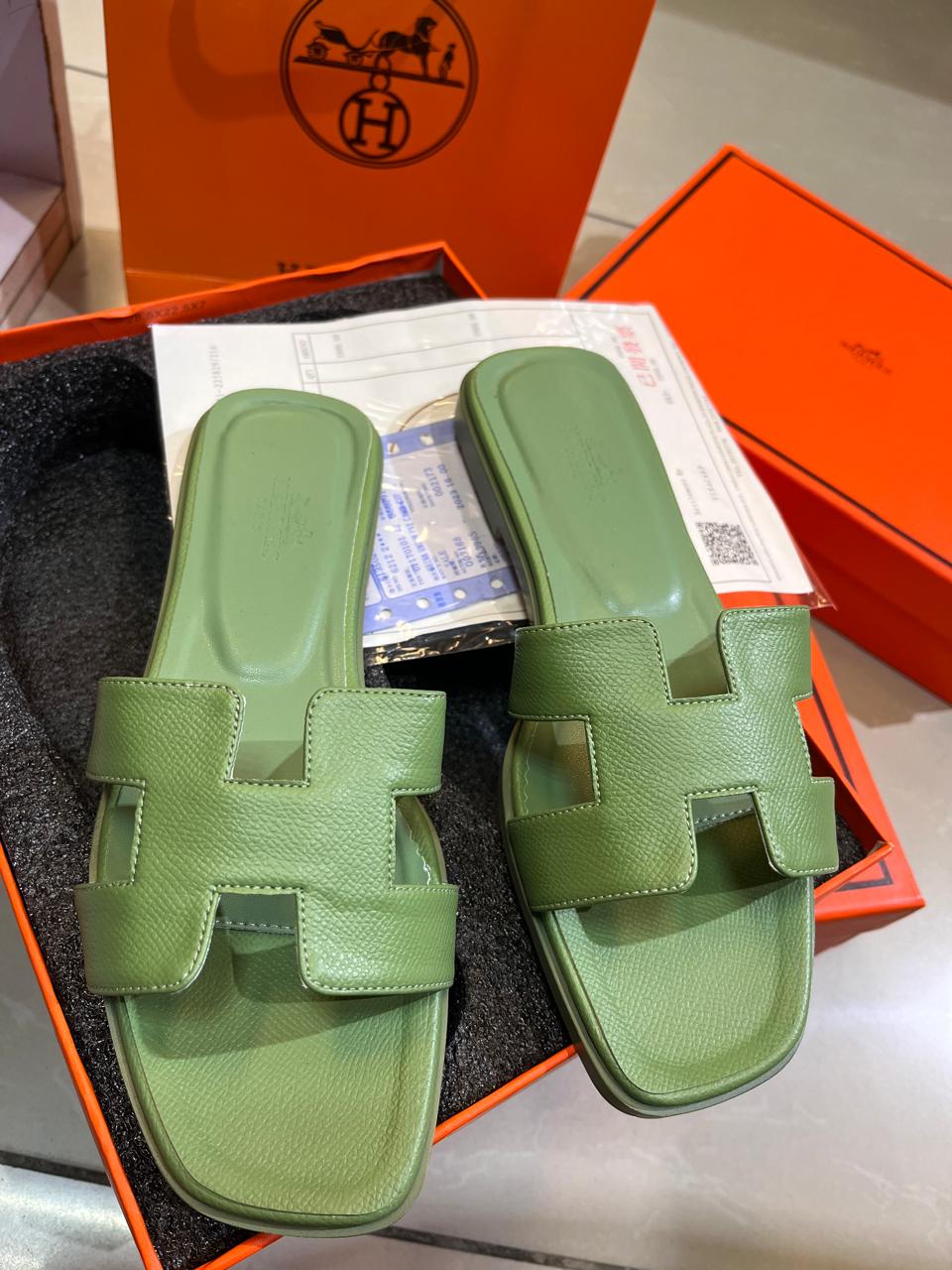 HERMES Luxury Comfort Slide Sandals – Premium Leather | 17 Color Options
